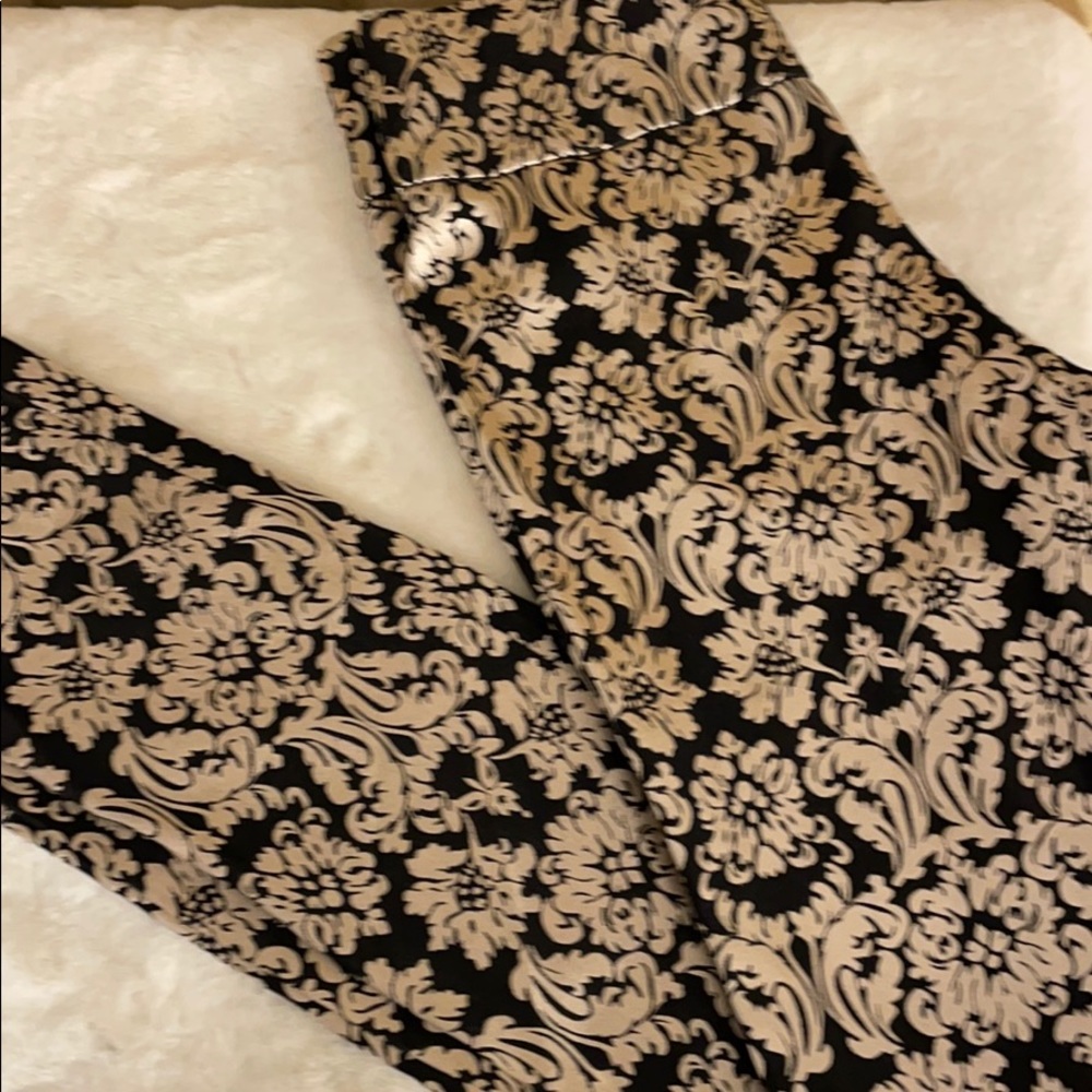 Embossed Velvet Skinny Pants